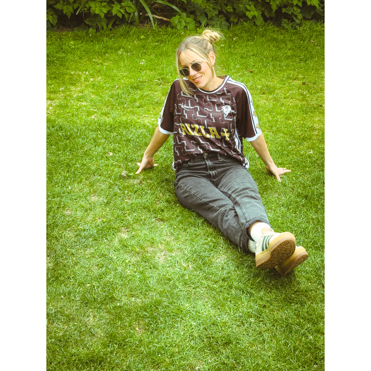 Midnight Gold Retro Football Shirt - Image 3